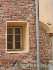Fasado fragmentas. V. Petrulio nuotr., 2006 m.