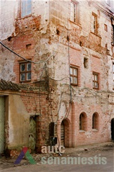 XVI a. namo dalis prieš tvarkymo darbus. Iš asmenini A. Prikockienės archyvo.