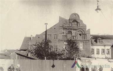 Kvartalo vaizdas prieš restauraciją. Iš asmeninio A. Prikockienės archyvo (fotokopijos iš A. Miškinio ir L. Perevičienės rinkinių).